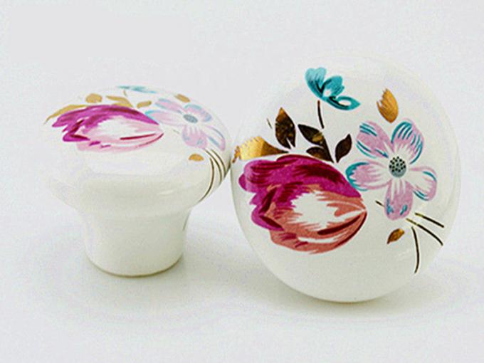 Tirones redondos de cerámica del aparador de la porcelana del diámetro