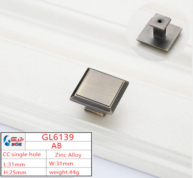 Las manijas cepilladas del armario de cocina del latón 192m m, cajón