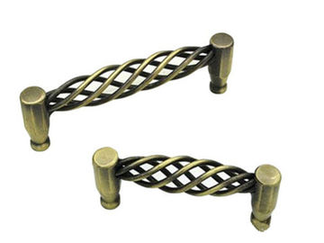 Manijas negras del armario de cocina del Birdcage y hardware de cobre amarillo antiguo de los muebles de los botones 96m m